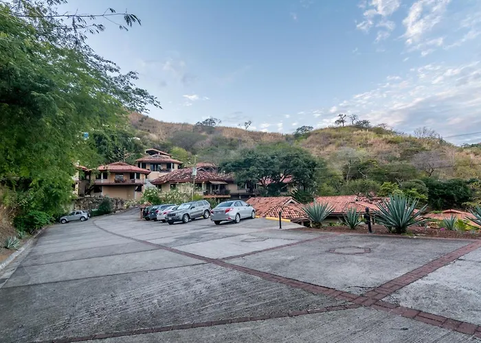 Lodge Hermosa Heights 24